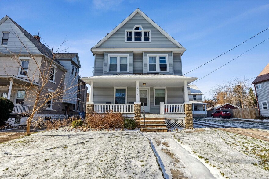 Building Photo - 1626 Ridgewood Ave