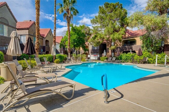Building Photo - 2200 S Fort Apache Rd