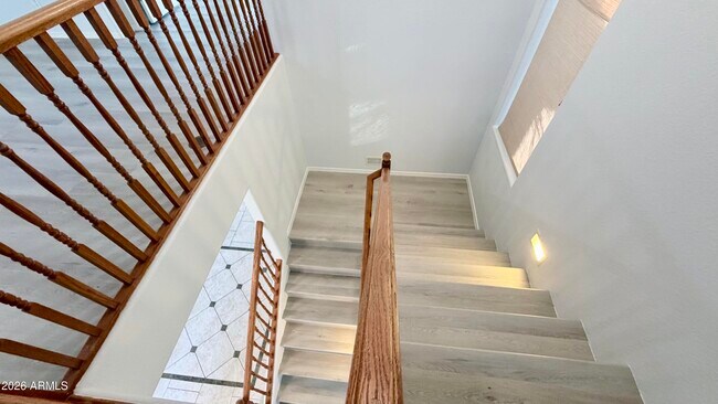 Building Photo - 1289 E Iris Dr