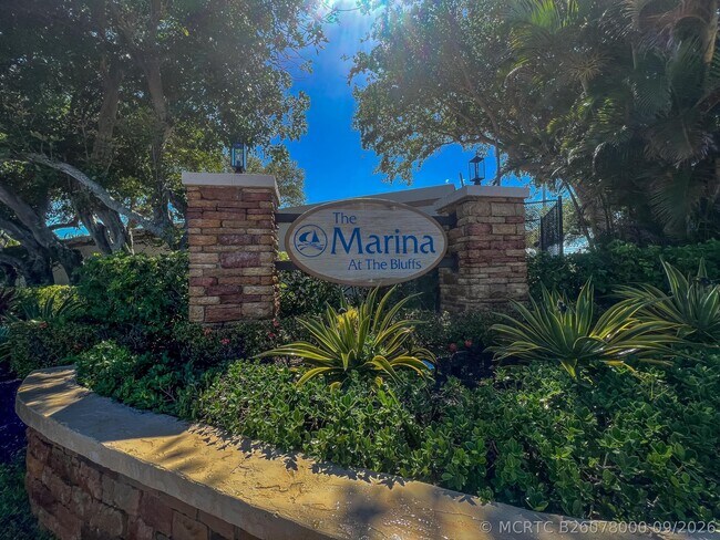 Building Photo - 2601 Marina Isle Way