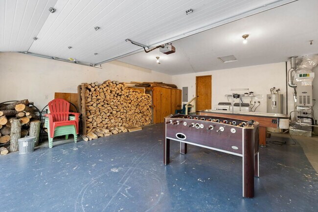 Building Photo - 18087 E Butte Ln