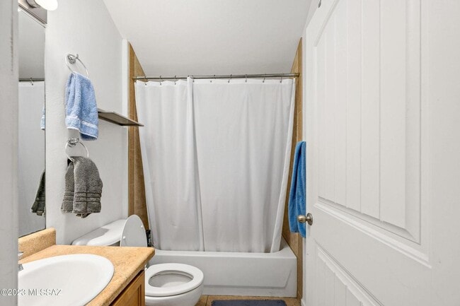 Building Photo - PRELEASE August 2026! West University Home!