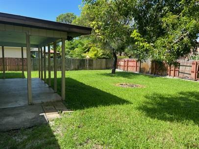 Building Photo - Single-Family Home in Fort Myers | 3 Beds,...