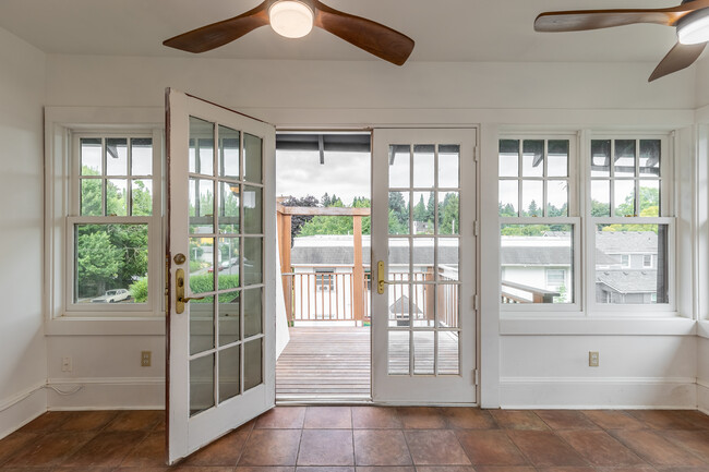 Sun Room-Porch - 2344 SE Ankeny St