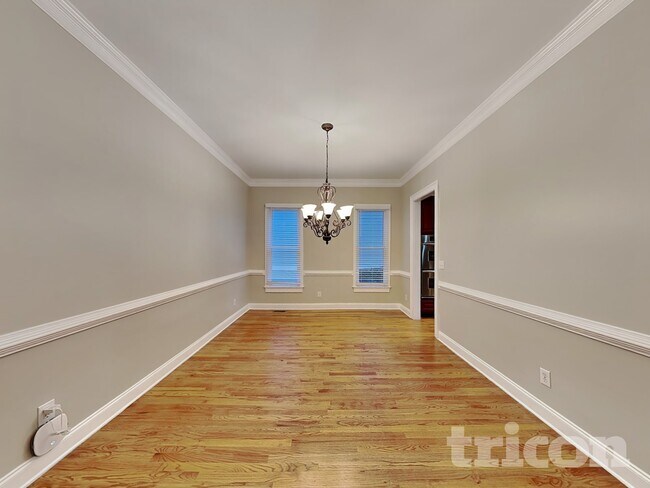 Building Photo - 1442 Hedgewood Ln NW