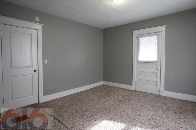 Building Photo - 1124 Watson St SW