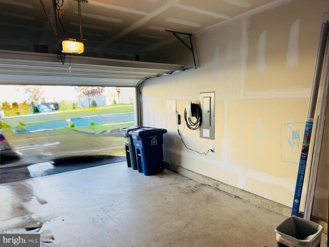 Building Photo - 328 Dawson Pl