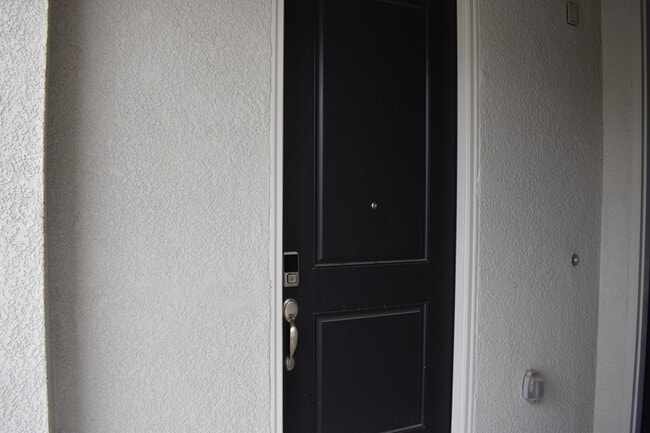 Building Photo - 8168 Oxbow Landing Loop