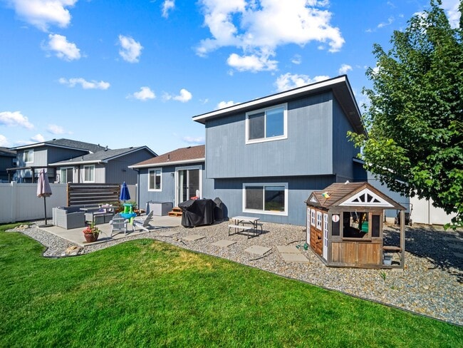 Building Photo - Furnished 3-Bedroom Home in Spokane Valley – Comfortable & Move-In Ready