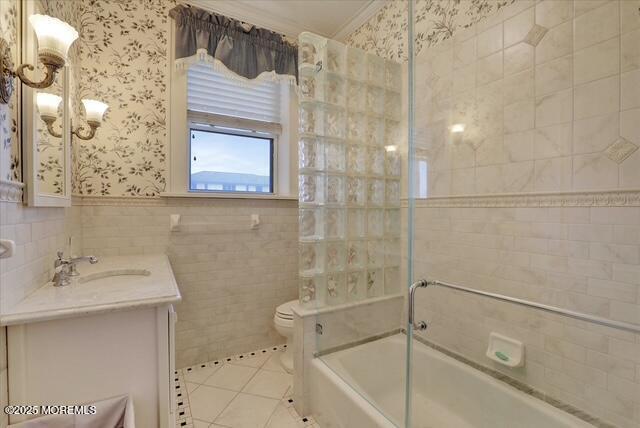 Building Photo - 1 Roseld Ave