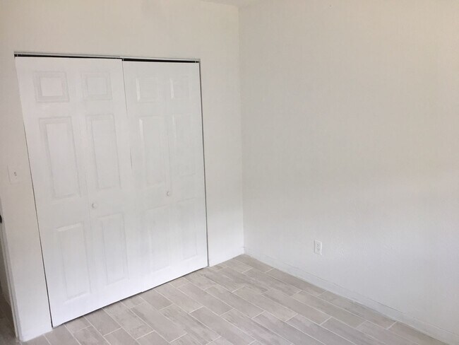 Building Photo - Remodeled 3 bedroom / 2 bath in Coquina Ke...
