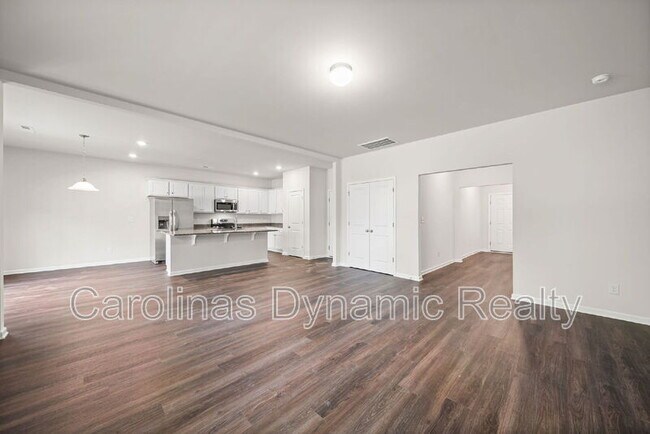 Building Photo - 3200 Polk and White Rd