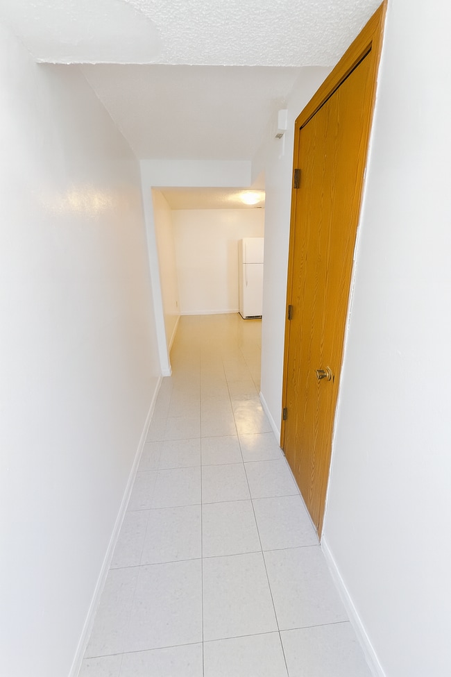 Building Photo - 2512 Elmwood Pkwy