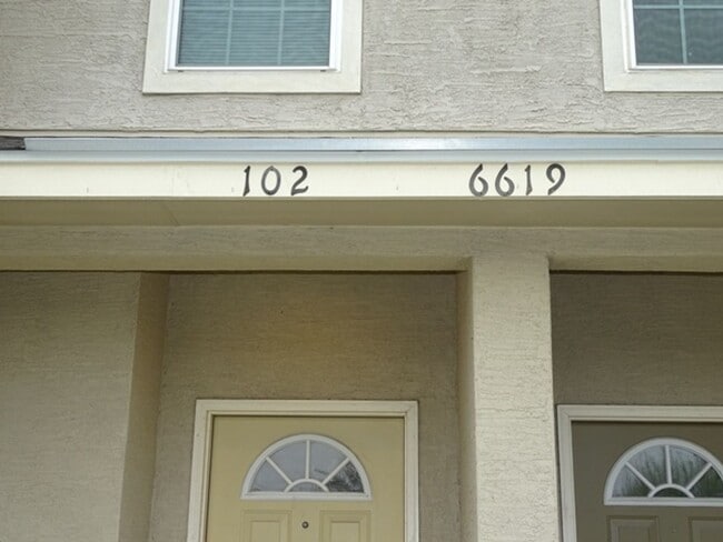 Building Photo - 6619 Arancione Ave