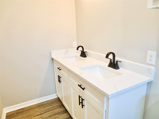 Building Photo - 10316 Aldine Westfield Rd