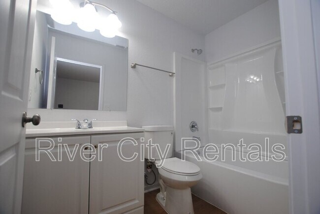 Building Photo - 5749 Silver Sands Cir