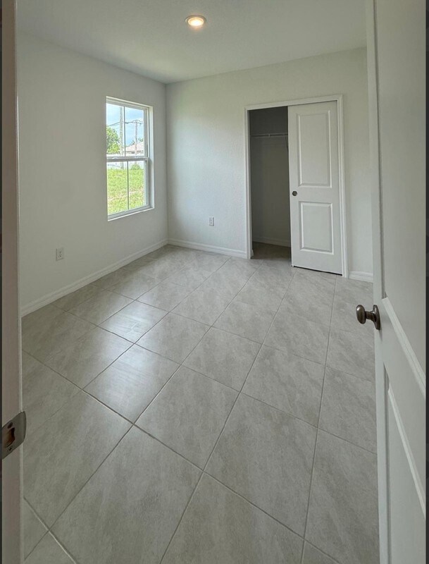 Building Photo - 3757 SW Port St Lucie Blvd