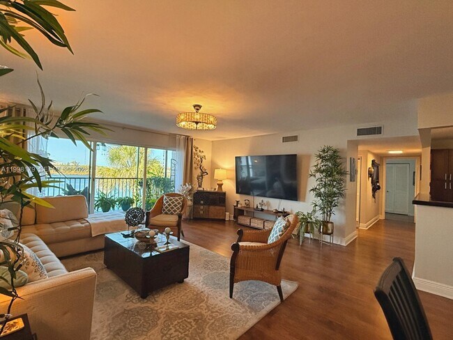 Building Photo - 605 Ives Dairy Rd