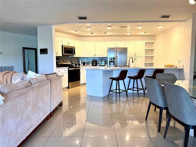 Building Photo - 6612 Black Fin Way