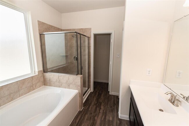 Building Photo - 29654 Clover Shore Dr