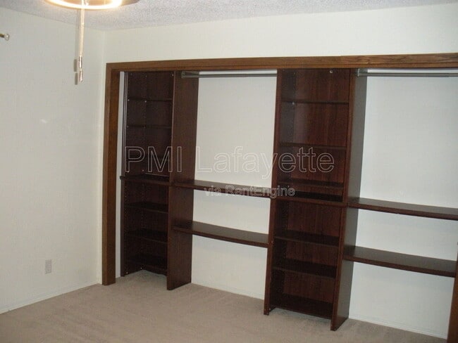 Building Photo - 2547 Nottingham Pl