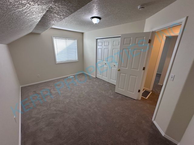 Building Photo - Spacious 4-Bed Oasis with 2.5 Baths in Cla...