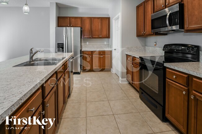 Building Photo - 13710 Goodson Pl