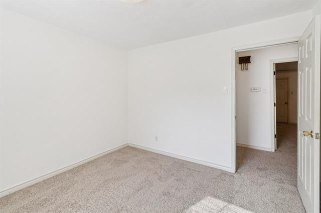 Building Photo - 6928 Walling Ln