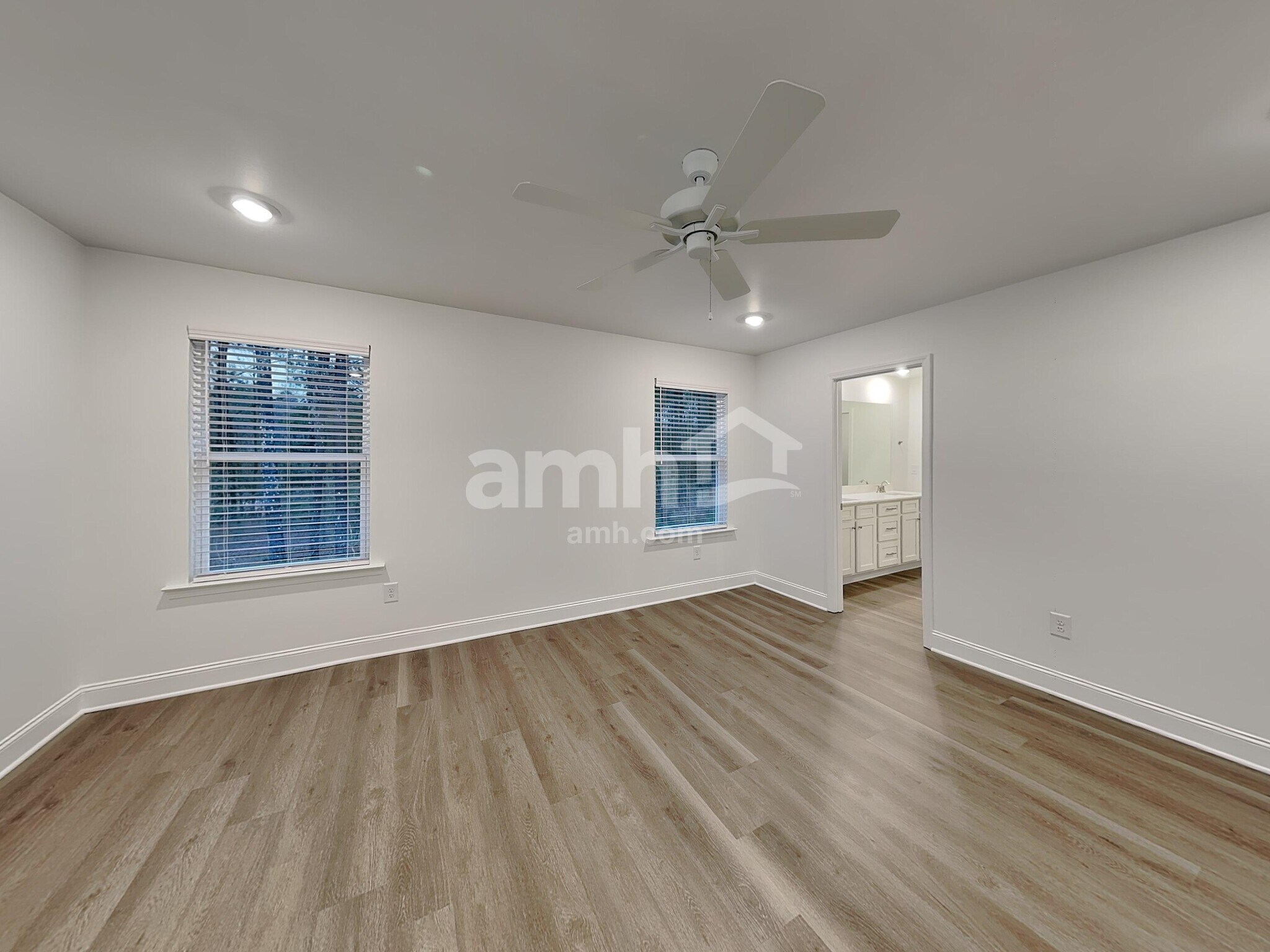 Building Photo - 1429 Aquamarine Dr