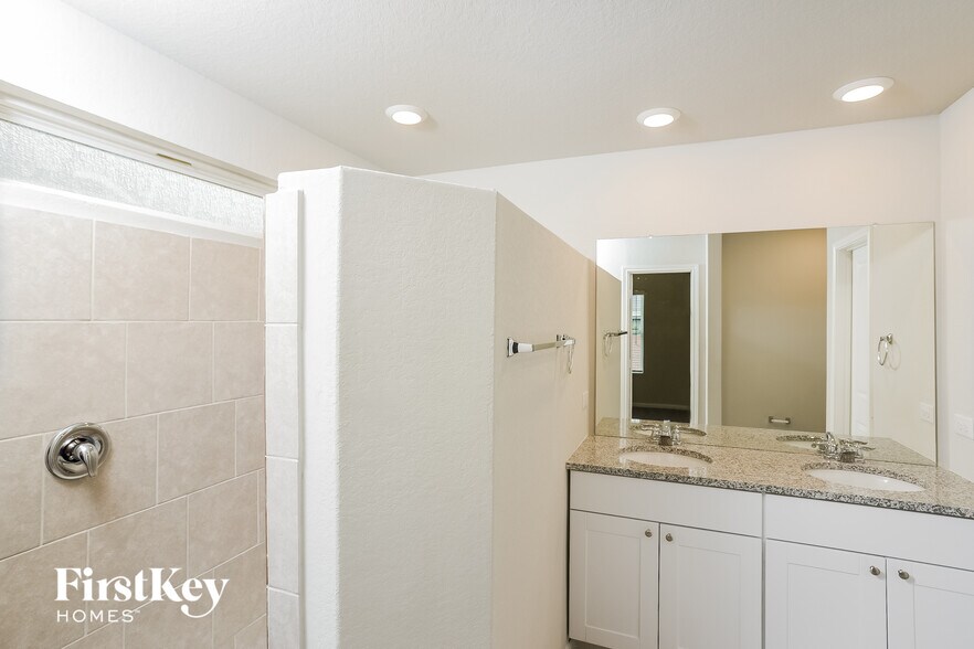 Building Photo - 1807 Morse Way