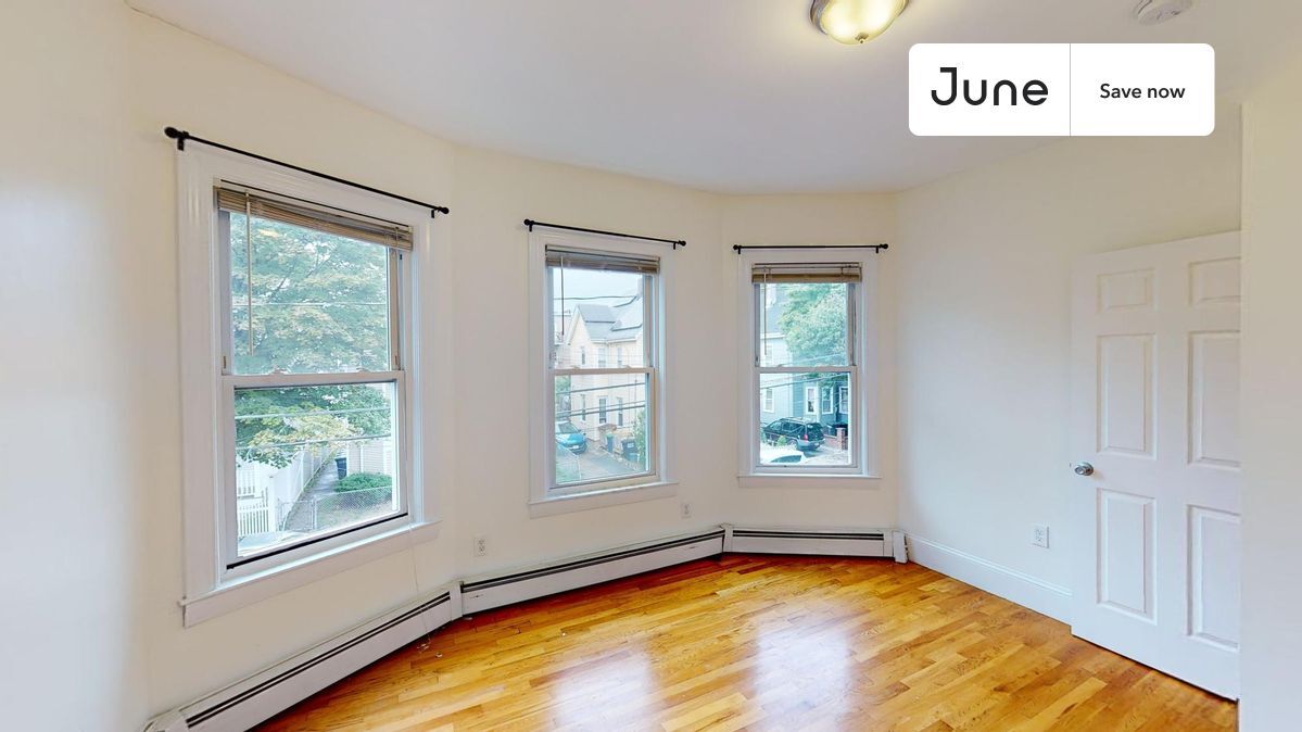 Building Photo - 21 Rossmore St