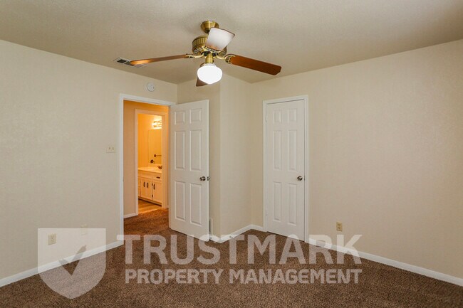 Building Photo - 1905 Elk Trail