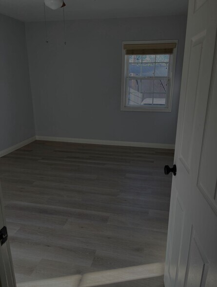 Building Photo - 1733 Lancewood Ave