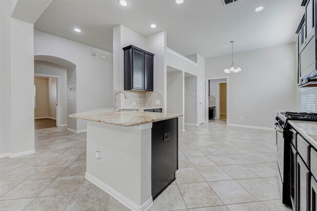 Building Photo - 2718 Misty Laurel Ct