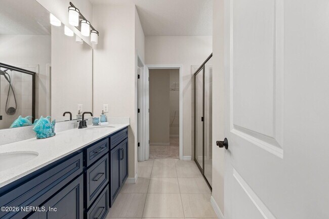 Building Photo - 2817 Ivy Post Dr