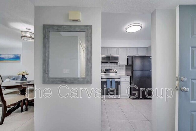 Building Photo - 2404 Gallery View Dr