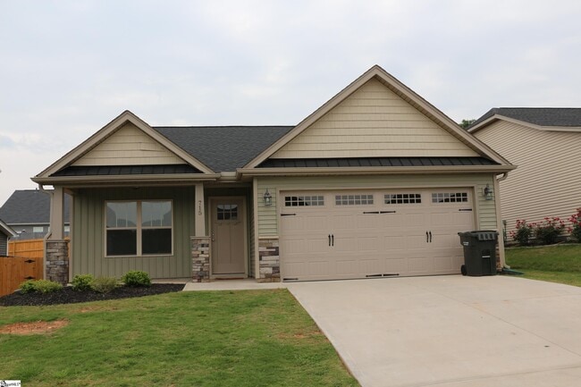 Primary Photo - 715 Corley Way
