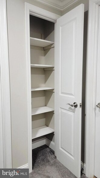 Building Photo - 12400 Shadow Ln