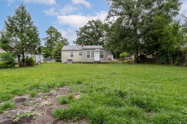 Building Photo - 3211 Alpine Rd