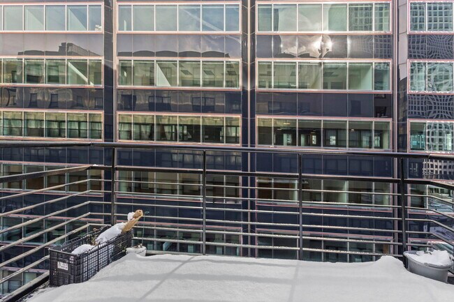 Building Photo - 130 S Canal St