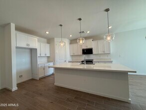 Building Photo - 24433 Grenadine Rd