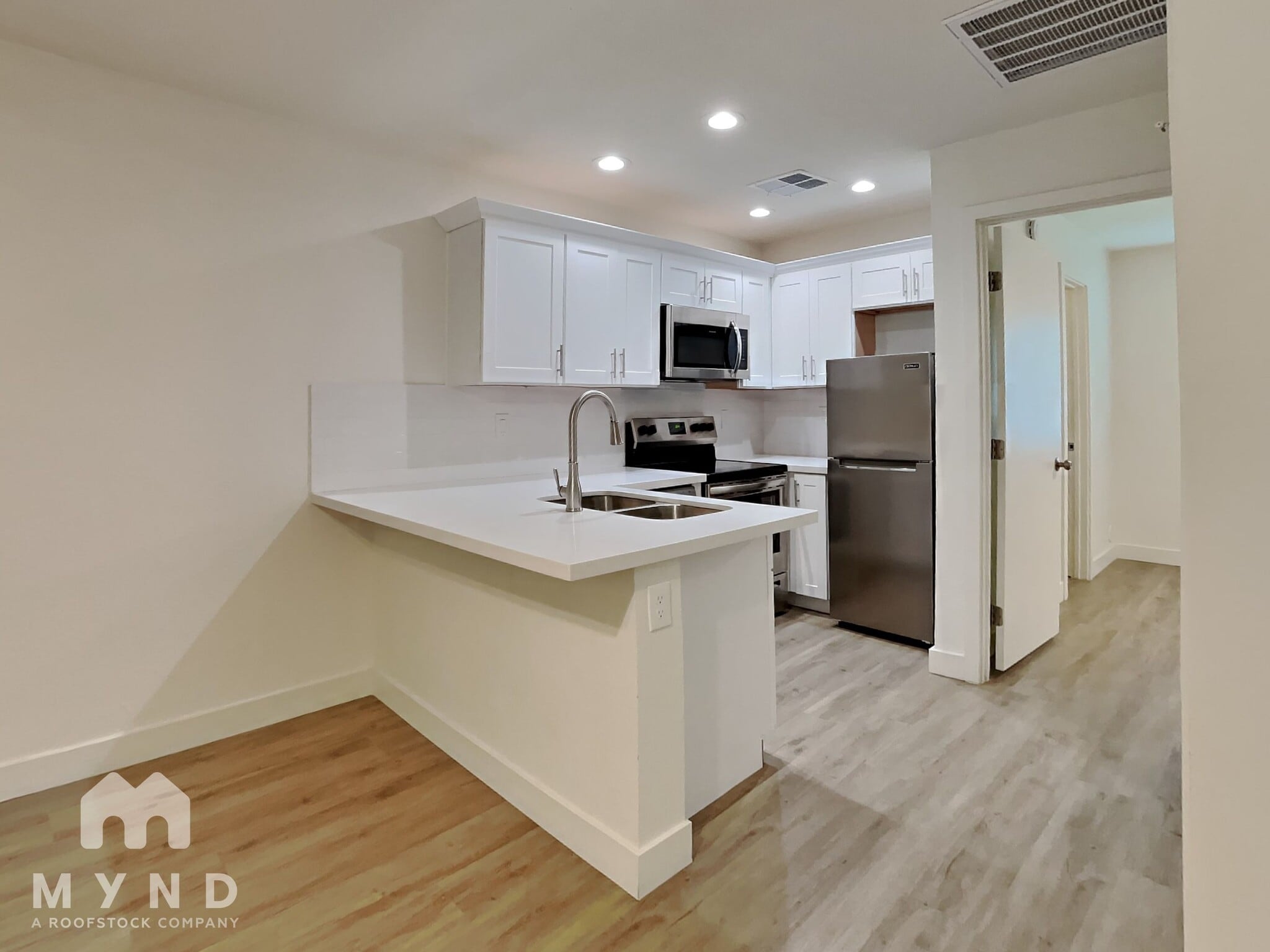 Building Photo - 1849 E Virginia Ave