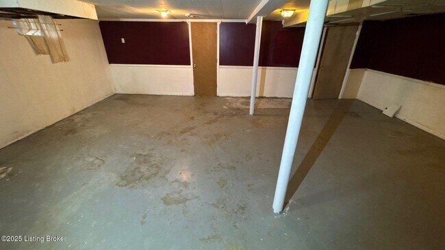 Building Photo - 5908 Ashby Ln