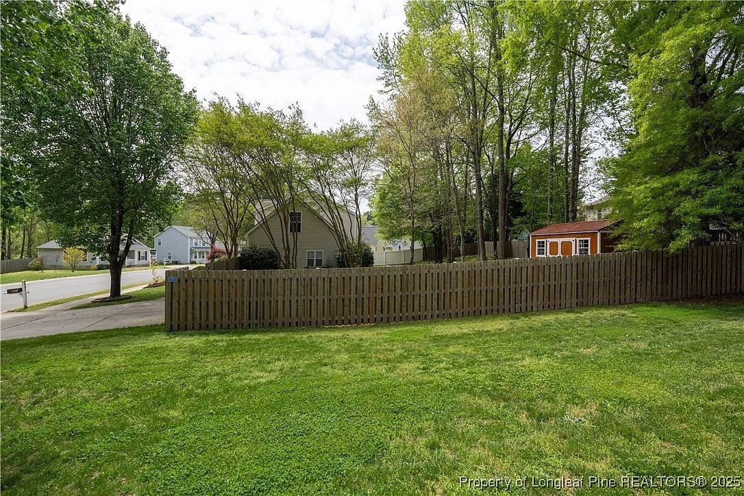 Building Photo - Room in House on Feldspar Way