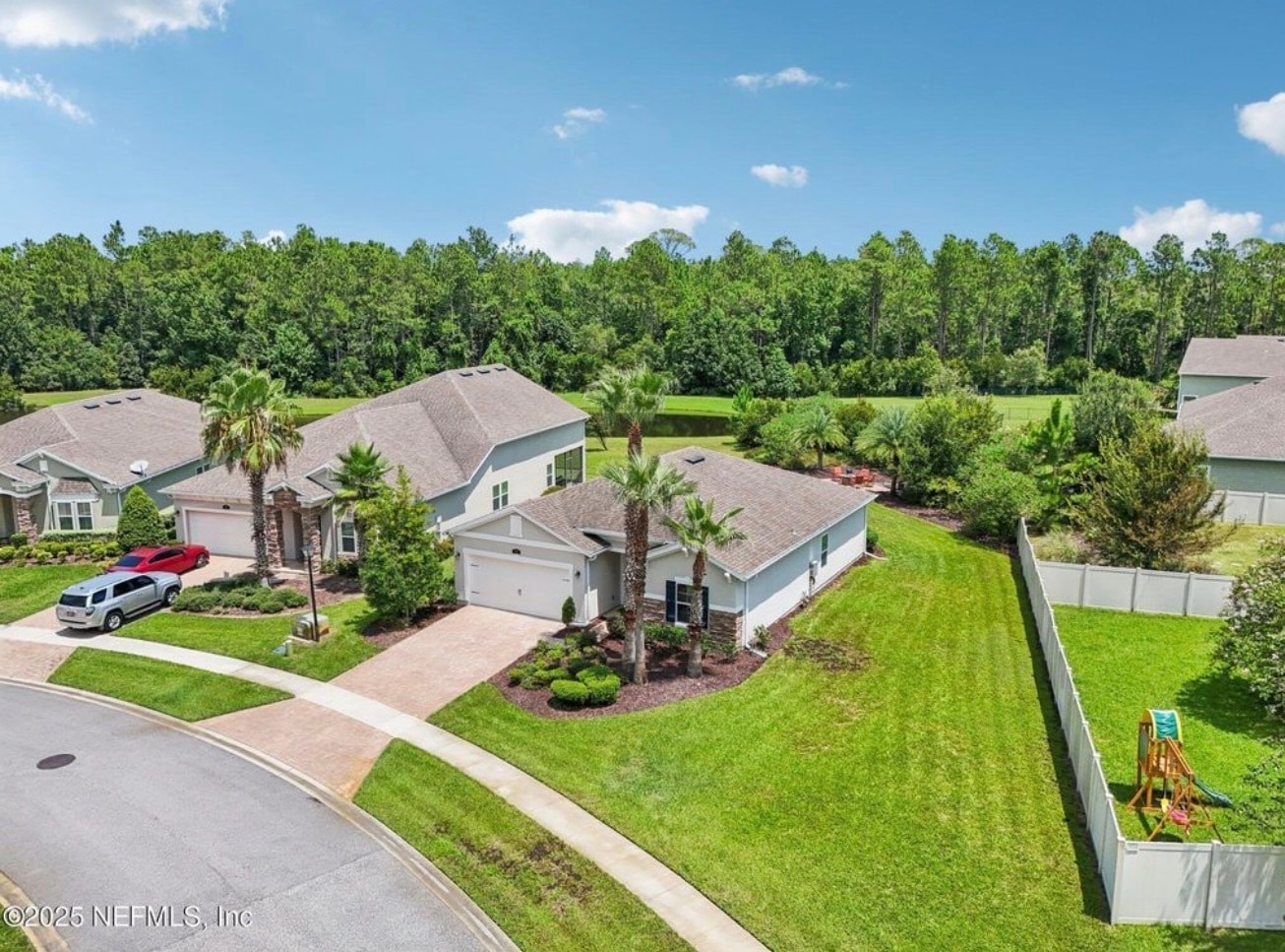 Building Photo - 73 Calle de Paz