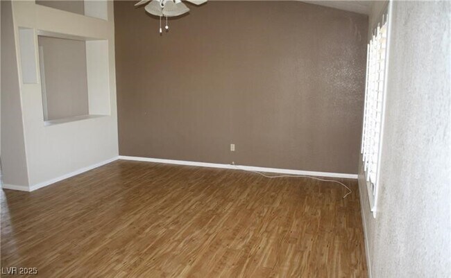 Building Photo - 380 E Happy Canyon Rd