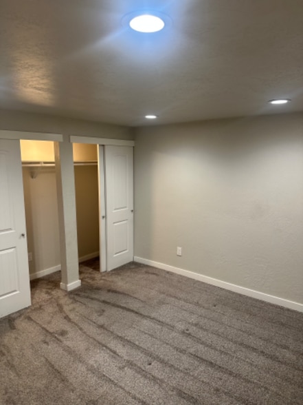 Building Photo - 3306 N Fairfield Rd