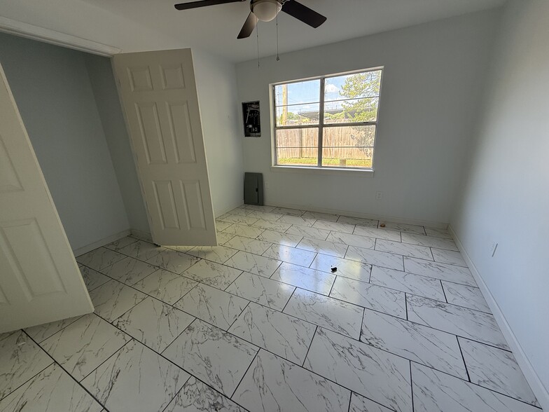 Building Photo - 3563 Southern Ave