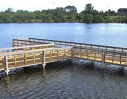 Building Photo - 3528 Lake Bayshore Dr