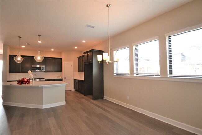Building Photo - 3207 Kindred Wy